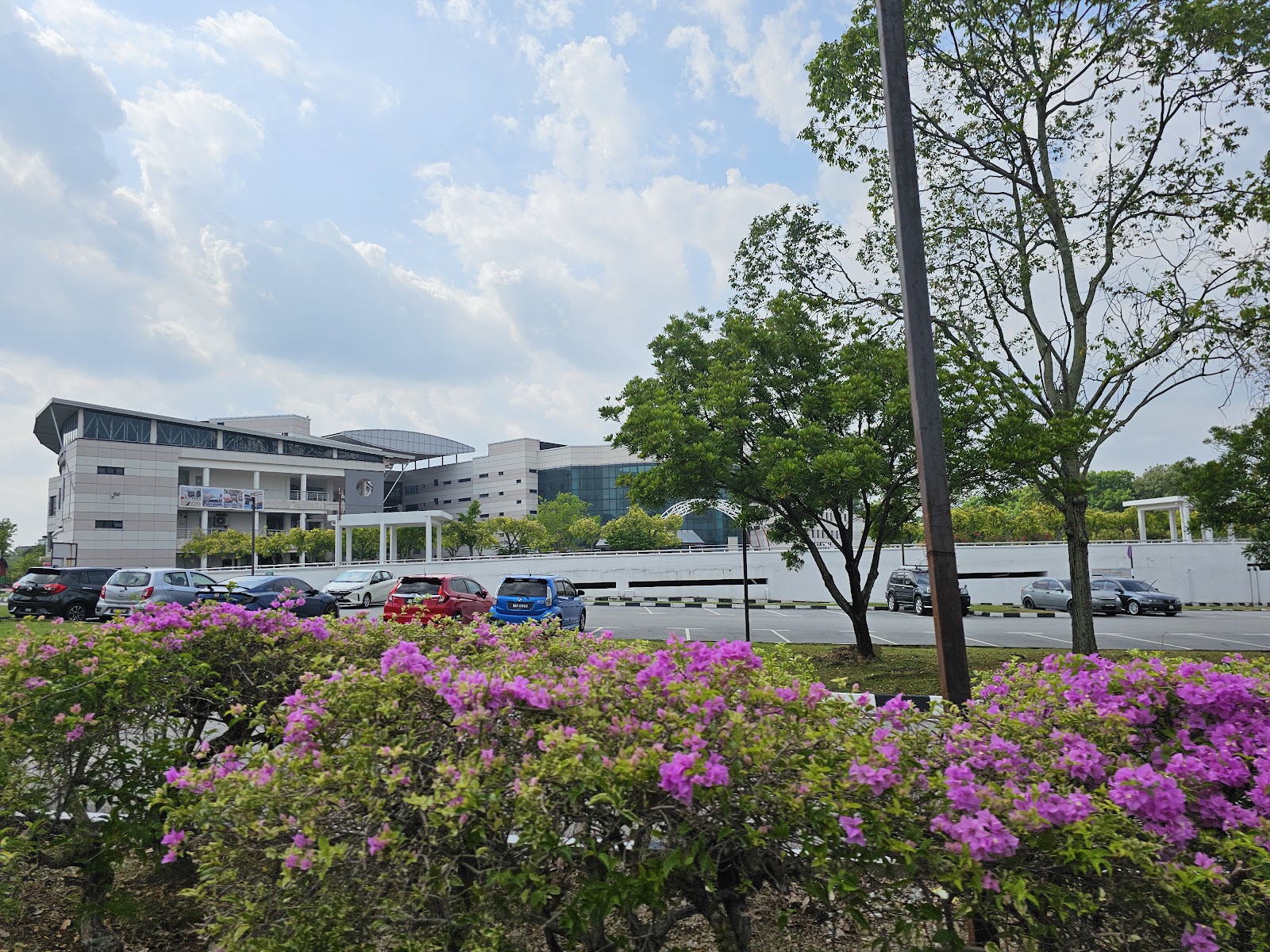 Campus thumbnail 3